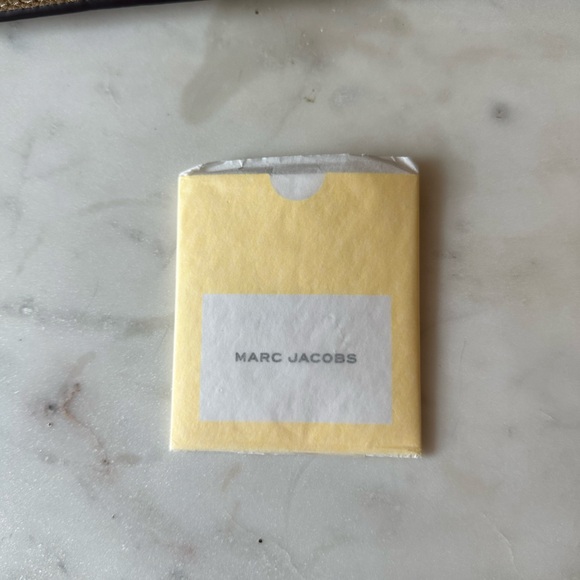 EXCELLENT CONDITION - MARC JACOBS “The Director” Faux Leather Large Tote - Tan - Picture 12 of 15